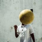 Serie titulada Dispara balones, no armas