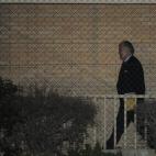 5c8a9da3230000d504235722