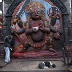 5c8aaa7d250000580681837e