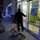 5c8aaacd230000dd042378b4