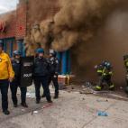 5c8aaacd250000e203c96a66