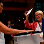 5c8ab10d2400006f054c4531