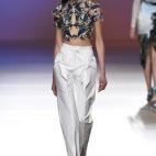 5c8aa6d6250000bd05817ab7