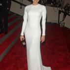 Llevar blanco a cuerpo completo y hacerlo bien no es tan fácil, pero la alemana se salió con la suya.