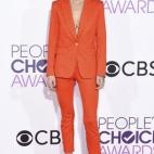 5c8ab794250000e203c98341