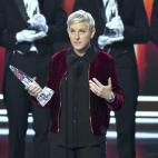 5c8ab79e250000bd05819c74