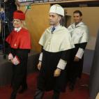 5c8aac26250000e203c96e02