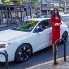 La presentadora Lidia Torrent, a su llegada