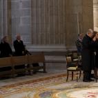 5c8a7cd6240000f404a323a4