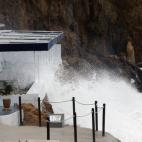 5c8a59bc230000040122ff60