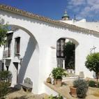 Se trata de un monumento que alberga en sus archivos historia y cultura de la zona y por ello merece la pena acercarse a visitarlo. Sus espectaculares jardines cuentan con unas vistas magn&iacute;ficas de Sanl&uacute;car, un rinc&oacute;n p...