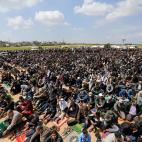 5c8a7bb7230000d50423283e