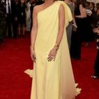 5c8aac312400004205a37829