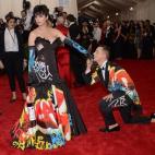 5c8aac3a240000f404a3783b