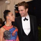 5c8aac4720000043046f8853