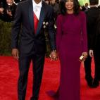 5c8aac54240000f404a37871