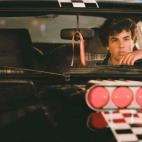 No puede considerarse gazapo porque nunca se emiti&oacute; esta imagen, que s&iacute; se distribuy&oacute; para promocionar la serie. El coche es un modelo m&iacute;tico de los a&ntilde;os 80 (la temporada transcurr&iacute;a en 1988), pero ...