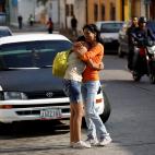 5c8a7b5c360000c81a6b869a