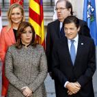 5c8ab828360000c81a6bf098