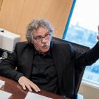 5c8a6270260000e104fe4874