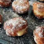 Un cl&aacute;sico de la reposter&iacute;a, sea cual sea el dulce, es el relleno de crema. Tambi&eacute;n en el caso de los bu&ntilde;uelos, para darle un toque diferente al habitual. Si quieres hacer la prueba, consulta la receta.