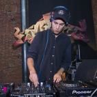 5c8aad8720000045046f8a4d