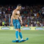 5ef381fe220000772d82b3d8