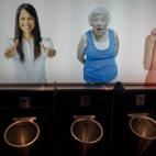 Ciertamente pueden provocar ansiedad en quien los usa. Son del captrichoso bar Your Father's Moustache (El bigote de tu padre) de Halifax, Canadá.