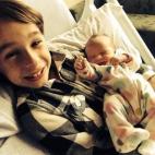 5c8aa7e7250000bd05817d7e