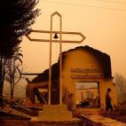 5c8abaa9250000580681a2f4