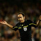 Eduardo Iturralde Gonz&aacute;lez. El segundo &aacute;rbitro con m&aacute;s partidos arbitrados en Primera y el tercero que m&aacute;s rojas ha sacado. Desde 2016 es comentarista de Carrusel Deportivo en la Cadena SER.