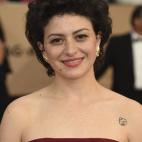 5c8abb01250000bd0581a3af