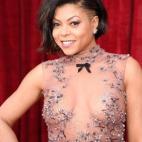 Vestida de Reem Acra