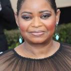 Vestida de Tadashi Shoji