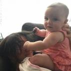 "Ser madre nunca es aburrido".