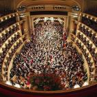 Sí, has leído bien. El 17 de mayo, y solo en ocasión de las celebraciones previas a la final de Eurovisión, la Ópera Nacional de Viena acogerá una sesión matinal diferente donde el pop y la ópera se fusionarán con la actuación de artis...