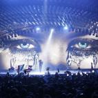 5c8ab10e230000dd0423858b