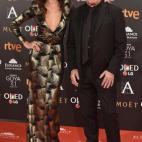 5c8aa27c20000045046f6fe6