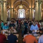 5c8ab120250000e203c976f6