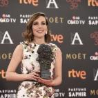 Cuándo los ganó: En 2014 el de Mejor actriz revelación por Vivir es fácil con los ojos cerrados y en 2016 el de Mejor actriz por Techo y comida. Dónde los tiene: "Tengo los dos en casa, en la entrada. El segundo se lo regalé a mi madre pe...