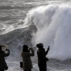 5c8abcbb2500000704c98dda