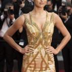 5c8aa0db2500000d04c95010