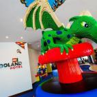 5c8ab0002400000a05a37f03