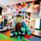 5c8ab0002500005206818e67