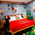 5c8ab0022300003000e6fb33