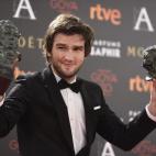 Cuándo lo ganó: En 2016 se llevó dos, Mejor música original (Nadie quiere la noche) y Mejor canción original (Palmeras en la Nieve, compartido con Pablo Alborán). Dónde lo tiene: "Encima del piano de mi estudio de Madrid, los dos allí. ...