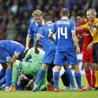 5c8ab231360000ba1a6be55a