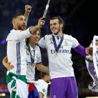 5c8a684d260000f903fe4f96