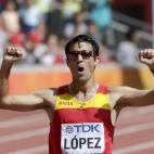 5c8b3d892500000704ca5e16