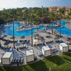 MÁS INFORMACIÓN: - Página web del hotel - Opiniones y precios comparados en Tripadvisor Dirección: Ctra Cala Bona-Costa los Pinos s/n, 07559 Cala Bona, Mallorca, España